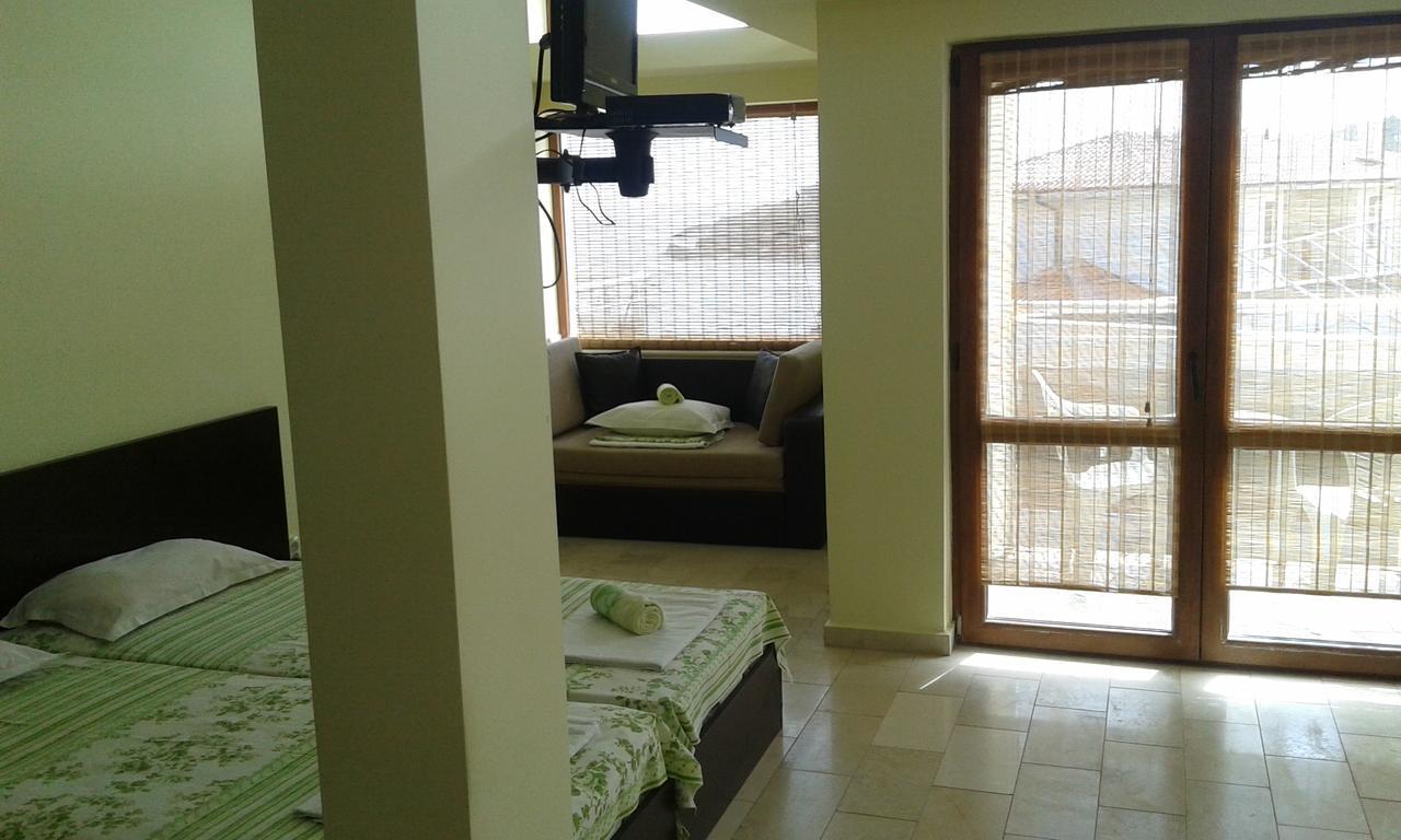 Akshaena Aparthotel Sozopol Esterno foto