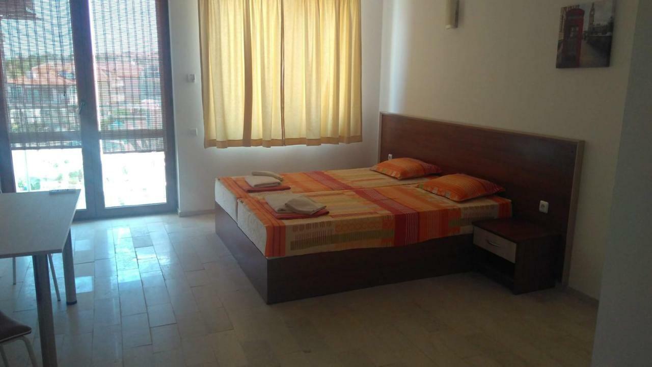 Akshaena Aparthotel Sozopol Esterno foto